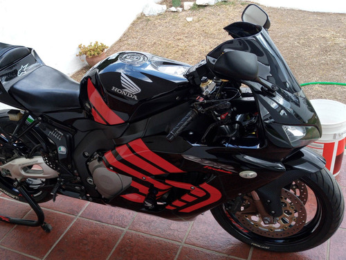 Imagen 5 de 13 de Honda Cbr 1000 Rr