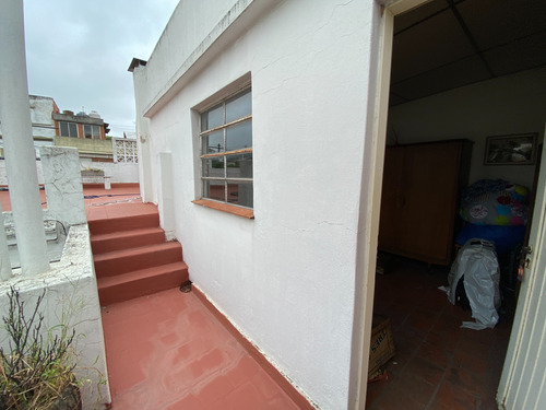 Oportunidad De Casa En Parque Avellaneda