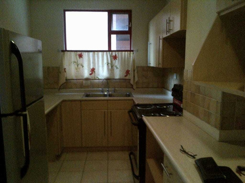 Imagen 9 de 9 de Rento Apto Z.10 Edif.portofino Ref.5720
