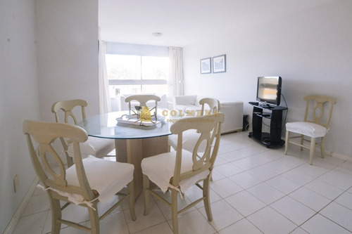 Apartamento En Venta Punta Del Este Dos Dormitorios En Playa Mansa- Ref: 3218
