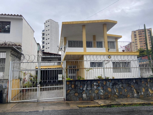 Casa Quinta Venta De 258m2 En Campo Alegre Los Teques