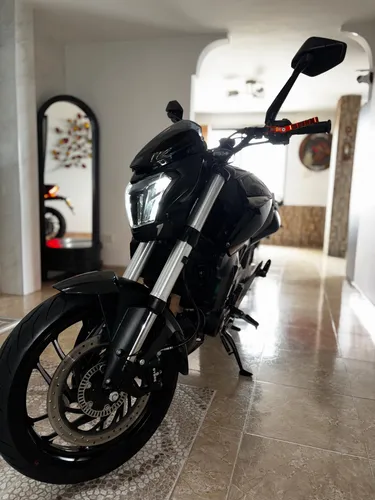 Dominar 400, Como Nueva