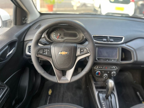 Chevrolet Onix ONIX HATCH LT 1.4 8V FlexPower 5p Aut.