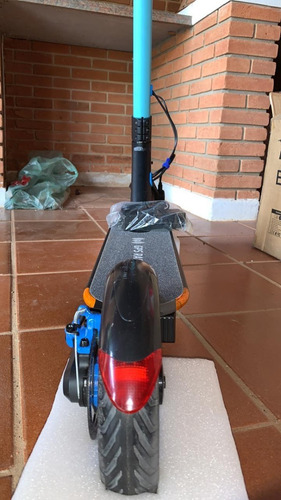 Imagem 5 de 9 de Patinete Eletrico Xiaomi (360) Sem Uso