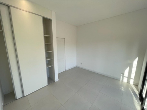 Imagen 20 de 23 de Dúplex A Estrenar De Categoria En Venta, San Miguel.