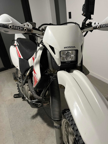 Imagen 11 de 15 de Honda Tornado Xr250 En Tres Arroyos Vtv Equipada Enduro