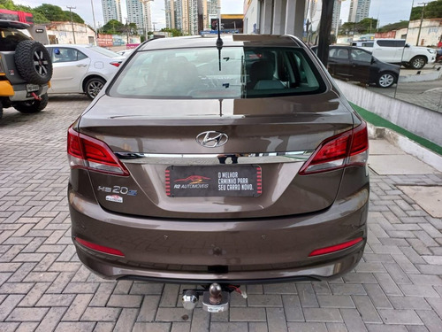 Imagem 6 de 14 de Hyundai Hb20s C.plus/c.style1.0 Flex 12v Mec. 4p 2018/20...