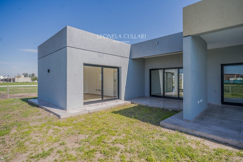 Venta - Casa - Barrio La Magdalena - Canning