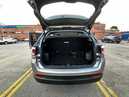Jeep Compass 2.4 4X2 Longitude At