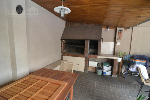 Departamento 3 Ambientes Con Terraza En Llavallol Al 4100