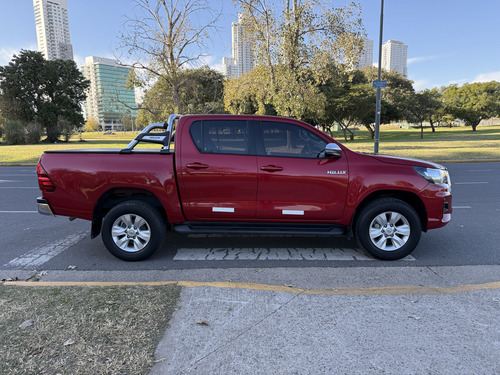 Toyota Hilux Pick-Up 2.8 Cd Srv 177cv 4x2 At