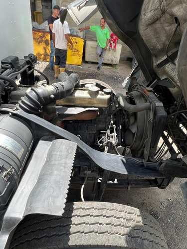 Imagen 6 de 7 de Mitsubishi Fk617