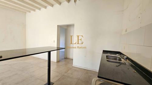 Departamento En Venta - La Esmelda - Pilar