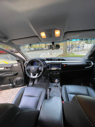 Imagem 4 de 15 de Toyota Hilux 2018 2.8 Tdi Srx Cab. Dupla 4x4 Aut. 4p