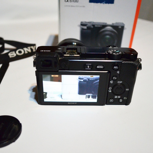 Sony Alpha Kit 6100 + Lente 16-50mm F/3.5-5.6 Oss Ilce-6100