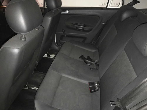 Volkswagen Voyage 1.6 Trenline 101cv 2017 Oportun Argemotors