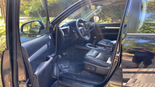 Toyota Hilux 2.8 Cd Srx 177cv 4x4