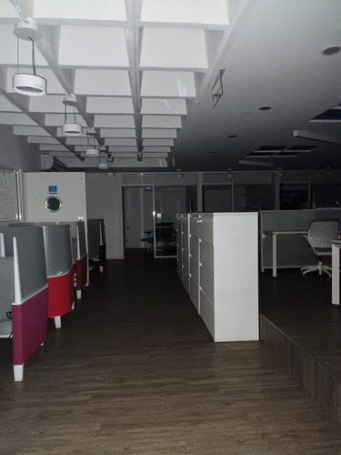 Rento Oficinas Amuebladas 475 M2, Con Varios Privados En Lomas De Chapultepec