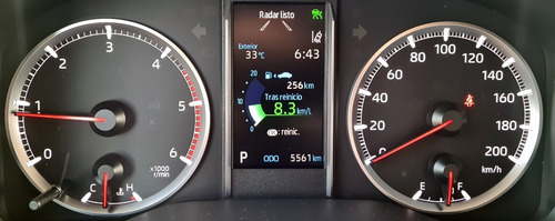 Imagen 14 de 19 de Toyota Hiace Vx Premium 2.8tdi Wagon 6at 10 Asientos
