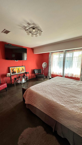 Venta Casa De Lujo En El Cerro, Muy Amplia, Total Comodidad
