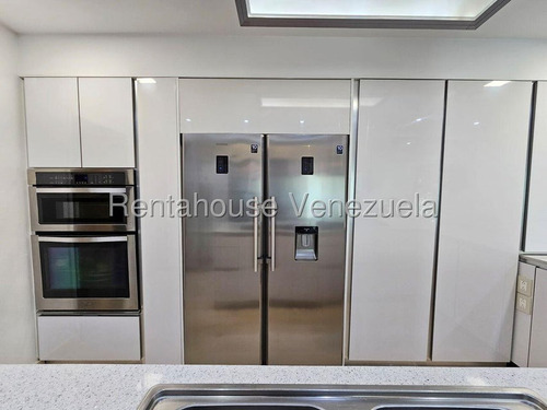 Venta De Espectacular Apartamento Pb En Macaracuay, Agua Segura #25-18495 Np