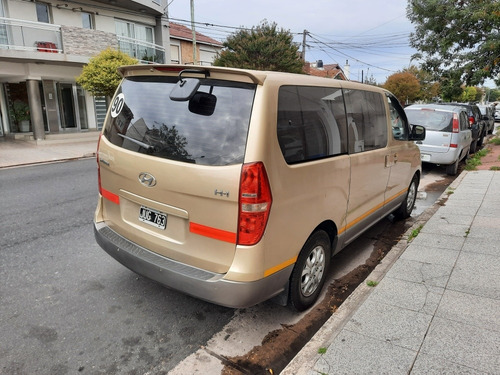 Imagen 4 de 9 de Hyundai H1 2.5 Premium 1 170cv Mt 2011