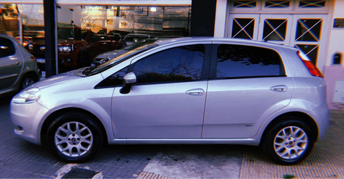 Imagen 4 de 13 de Fiat Punto Elx 1.4 5p. 2008 Full C/llantas, Aire, Lev Vidrio