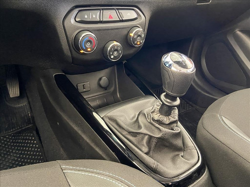 Imagem 8 de 10 de Chevrolet Prisma 2019 1.4 Lt 4p