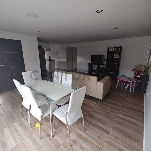 Casa En Venta En Barrio Nuevas Quintas, El Challao, Mendoza