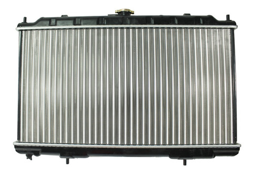 Imagen 5 de 10 de Radiador Nissan Sentra 2001 - 2006 Automático
