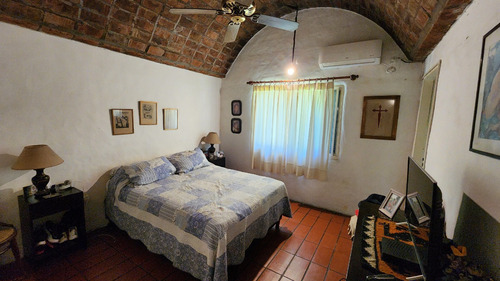 Casa Estilo Colonial Español De 5 Ambientes En Una Planta En Don Torcuato