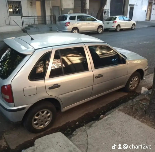 Volkswagen Gol Sedan 5 uertas