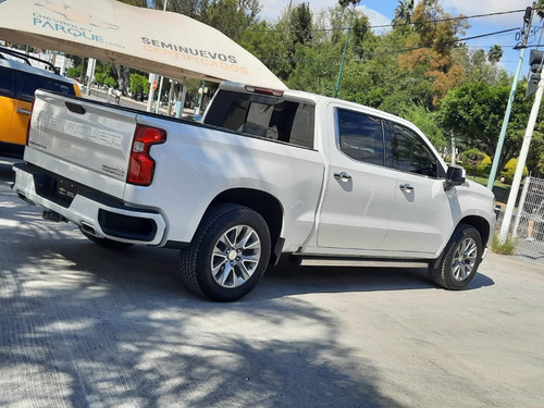 Imagen 6 de 13 de Chevrolet Cheyenne High Country 2021