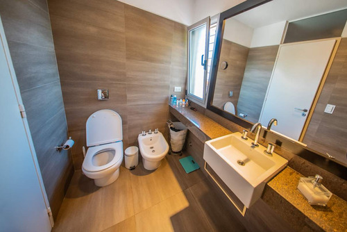 Casa En Venta Apto Credito 3 Dormitorios 3 Baños