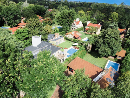 Venta Casa 350 M² Country San Carlos Lote Central 850 M² Pileta Parrilla
