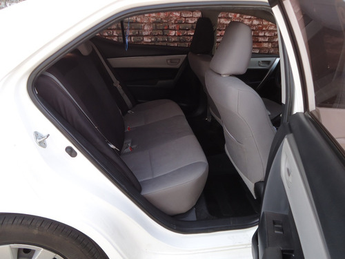 Unico Dueño. Kilómetros Reales. Vendo Toyota Corrolla 2014.