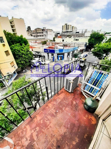 Imagen 4 de 17 de 2 Ambientes - A La Calle Con Balcon - Oportunidad.-