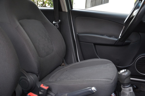 Imagen 18 de 25 de Fiat Palio 2017 1.4 Nuevo Attractive Pack Top 85cv