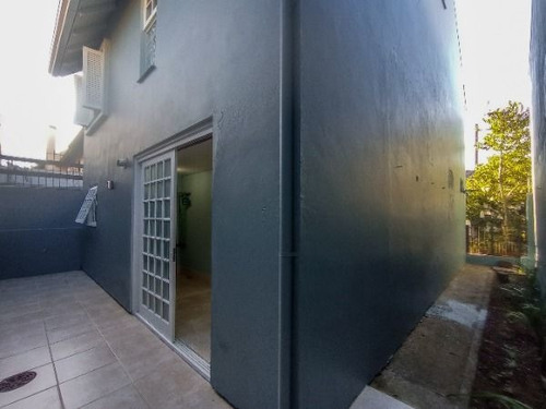 Casa Em Espirito Santo Com 4 Dormitórios - Mi13574