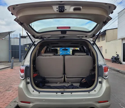 Toyota Fortuner 2.7l 4x4