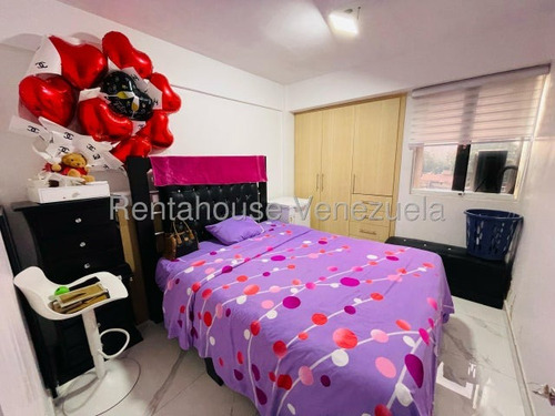 Apartamento En Venta En Urb La Esperanza En Maracay Zp