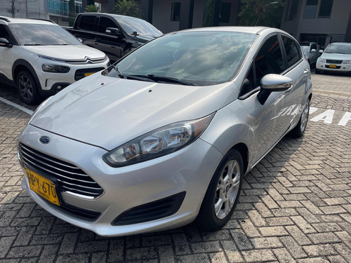 Ford Fiesta 1.6 Hatchback Se