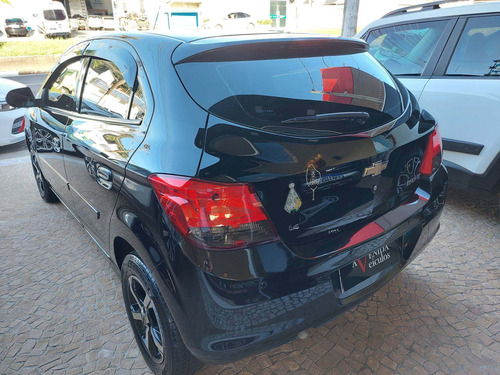 Imagem 8 de 15 de Chevrolet Onix 1.4 Mpfi Lt 8v Flex 4p Manual