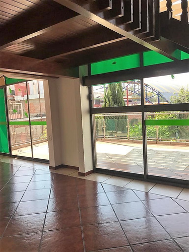 Renta Oficinas Muy Bien Ubicadas, En Paseos De Taxqueña.