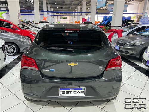 Imagem 4 de 8 de Chevrolet Onix 1.4 Mpfi Lt 8v