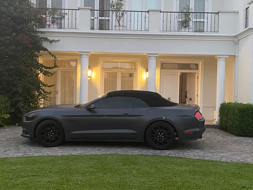 Ford Mustang Convertible