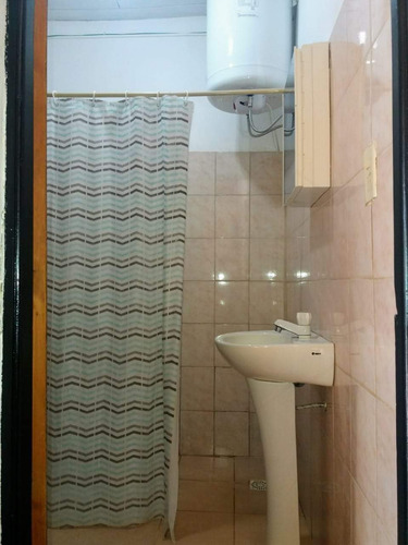 Casa 2 Habitaciones ( Pileta Privada -quincho Con Parrilla)
