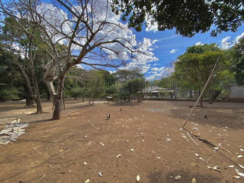 Imagem 11 de 26 de Fercal, Sobradinho Chácara Com Mais De 92 Hectares, Sendo 1.000m² De Área Útil, São 3 Quartos, Curral, Açude E Muito Mais! Estuda Permuta. - Villa129695