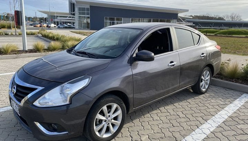 Nissan Versa Extra Full 1.6 2018