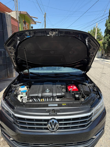 Volkswagen Passat 2.5 Tiptronic Highline At